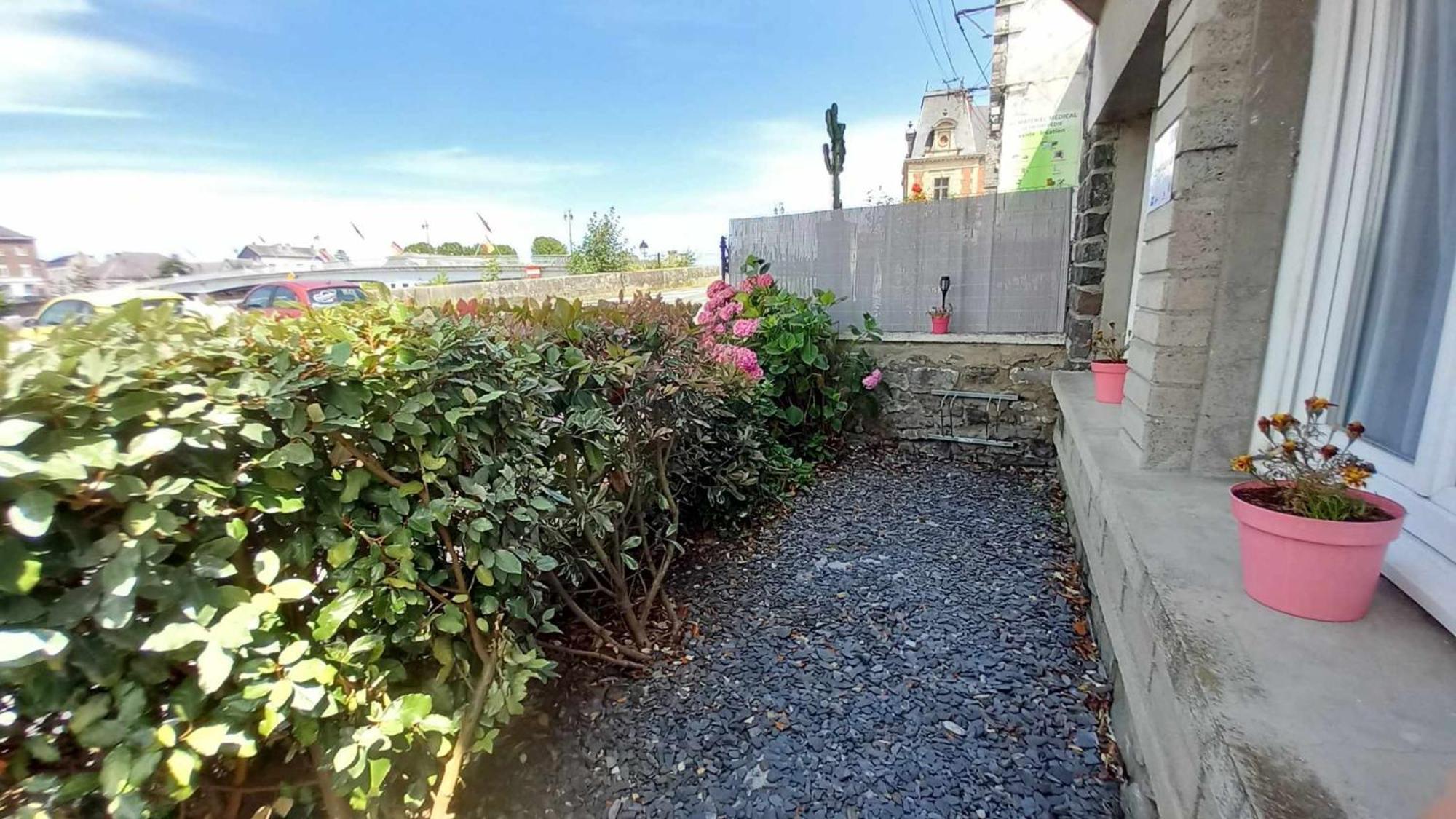 Le Bellevue Apartment Givet Exterior photo